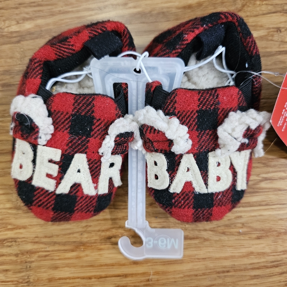 🐻 NWT Baby Bear Buffalo Plaid Slippers / Booties (3-6 Months)